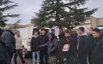 🌿✨ Plantation d’une haie au lycée Roc Fleuri pour les CAP JP 1 !